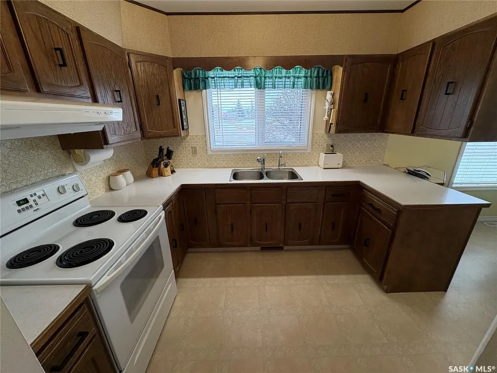 109 Road Avenue Langenburg SK S0A 2A0