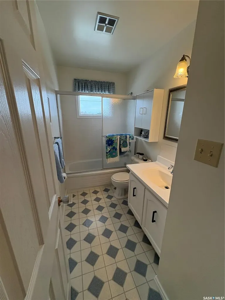 109 Road Avenue Langenburg SK S0A 2A0