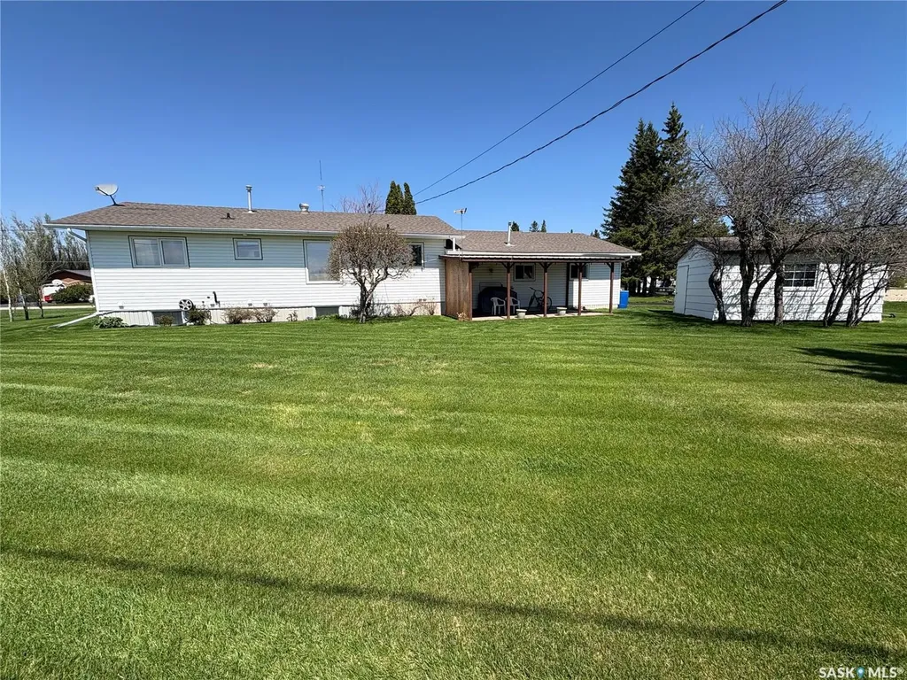 109 Road Avenue Langenburg SK S0A 2A0