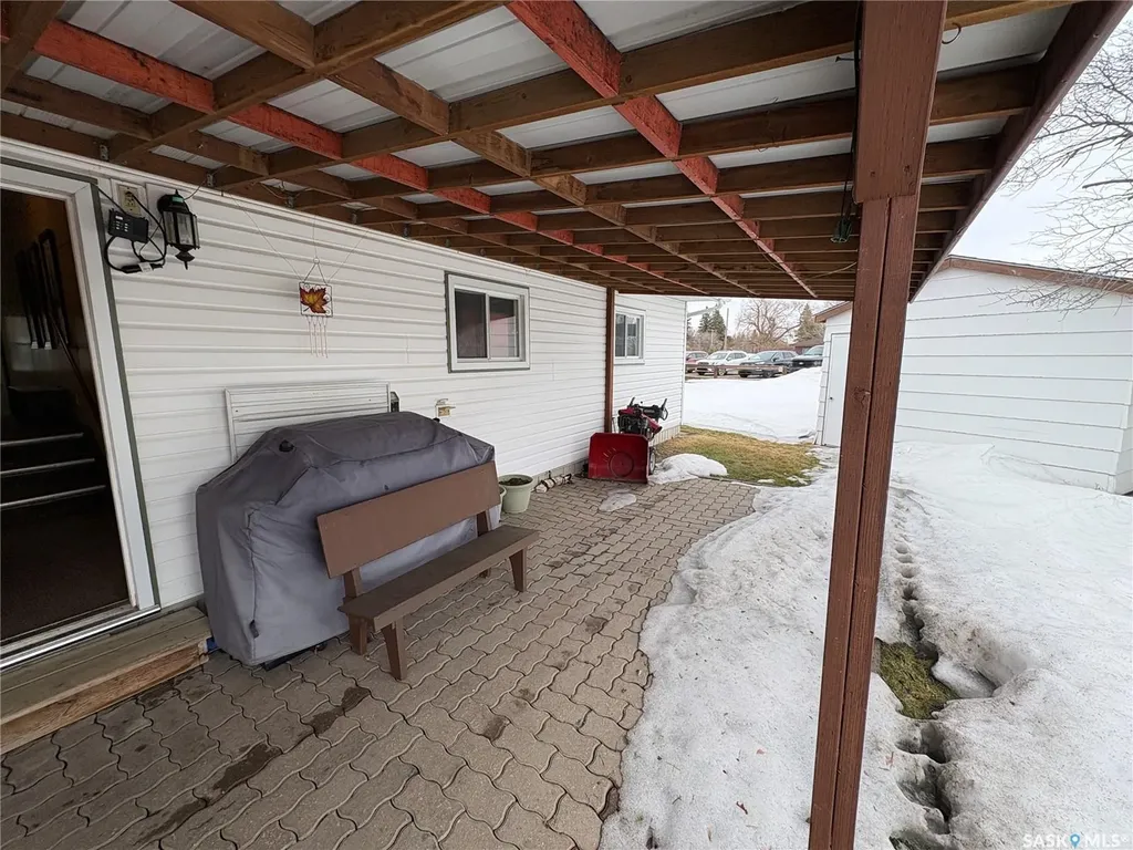 109 Road Avenue Langenburg SK S0A 2A0