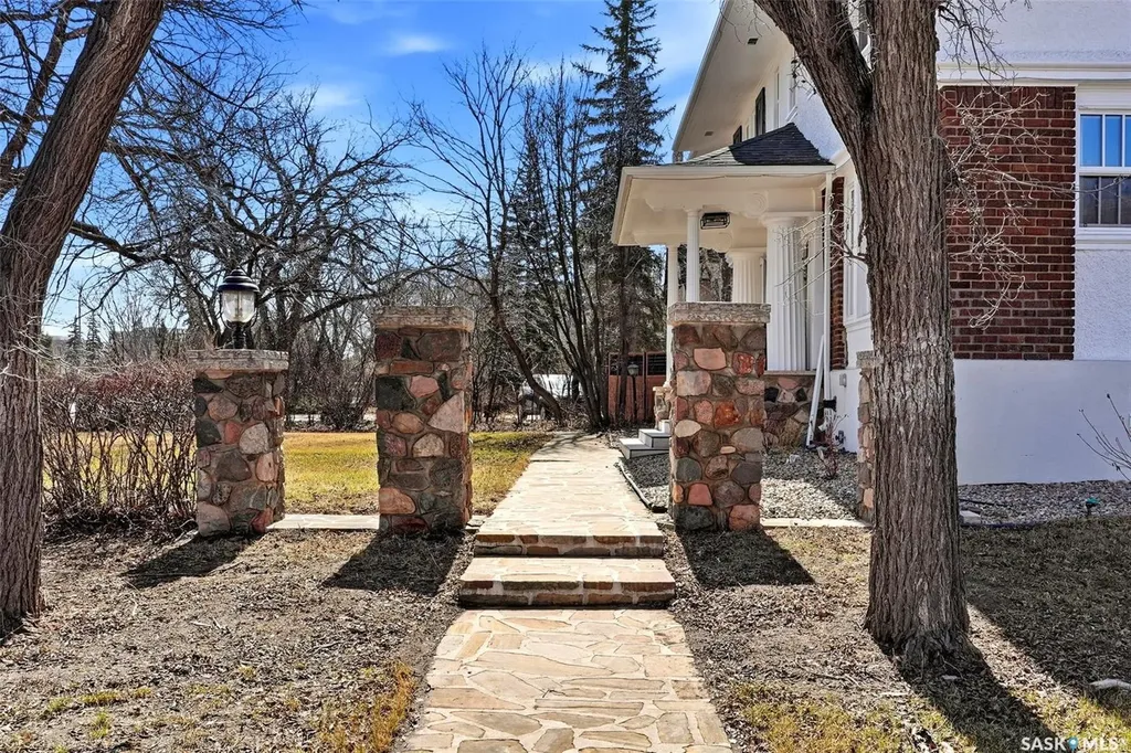 3200 Albert Street Regina SK S4S 3N9