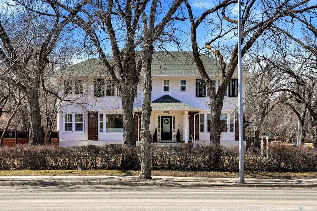 3200 Albert Street Regina SK S4S 3N9