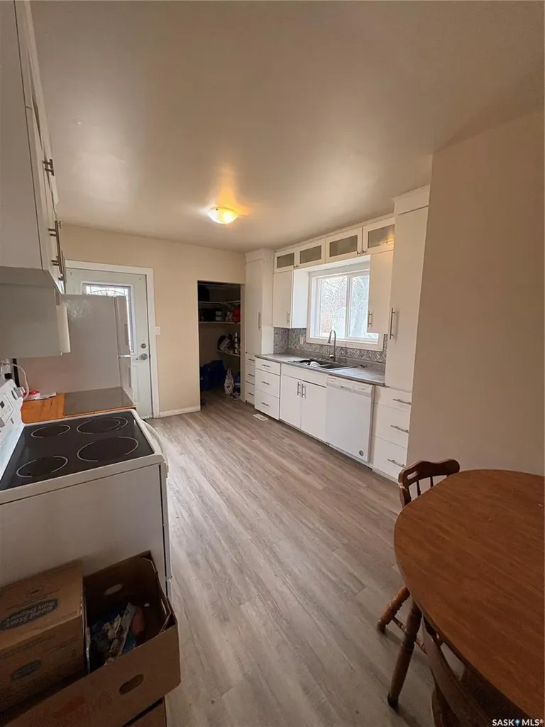 118 2nd Street E Lafleche SK S0H 2K0
