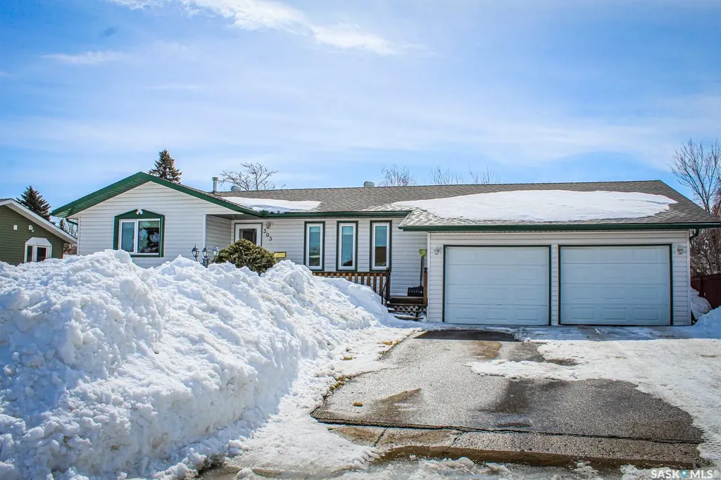 305 Churchill Drive Melfort SK S0E 1A0
