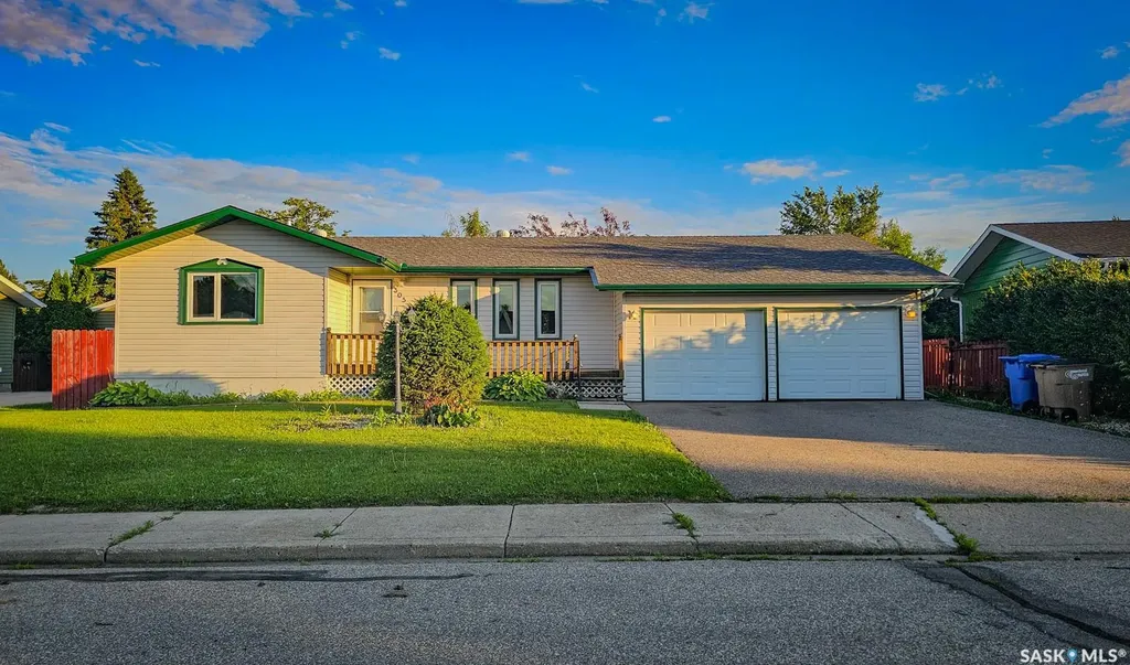 305 Churchill Drive Melfort SK S0E 1A0
