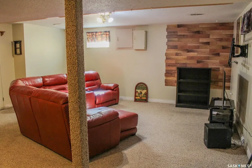 305 Churchill Drive Melfort SK S0E 1A0