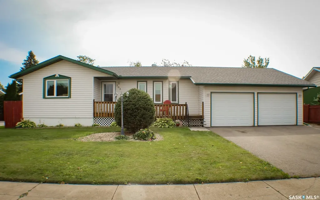 305 Churchill Drive Melfort SK S0E 1A0