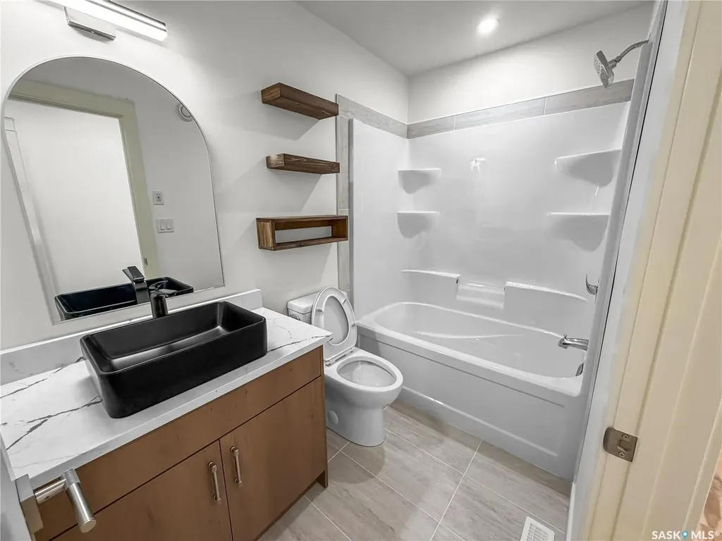 424 Empress Street Saskatoon SK S7K 0Y1