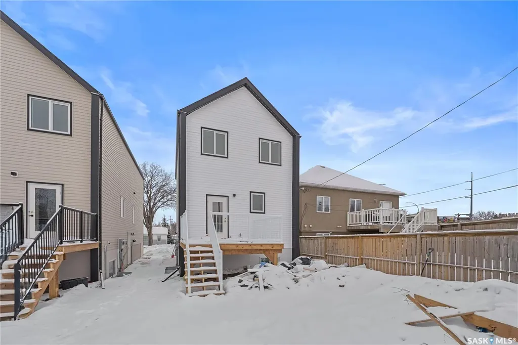 424 Empress Street Saskatoon SK S7K 0Y1