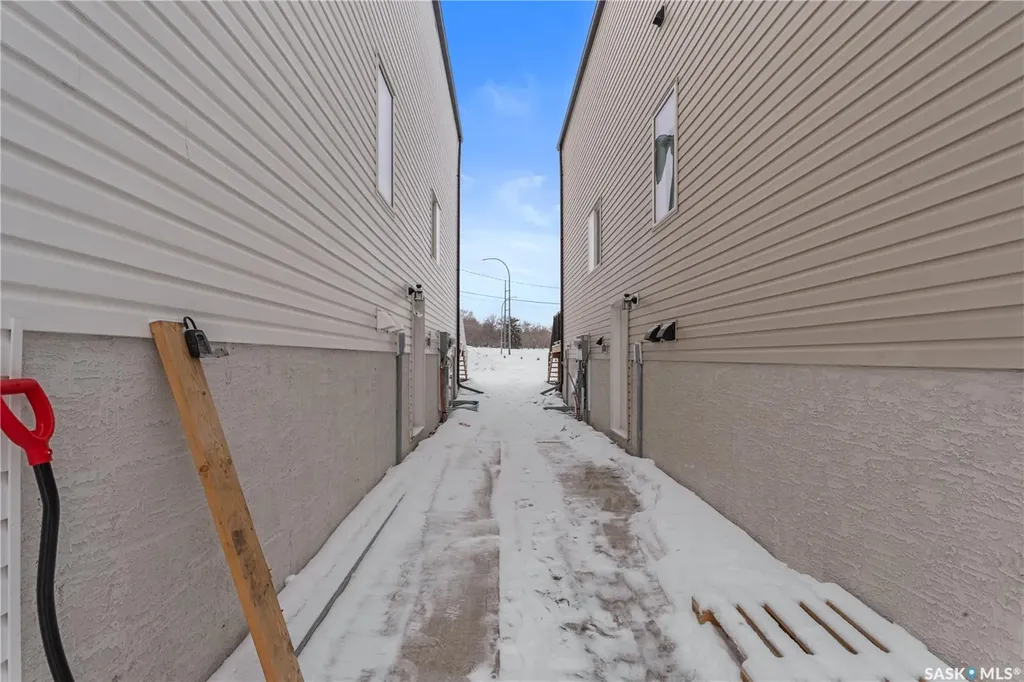 424 Empress Street Saskatoon SK S7K 0Y1