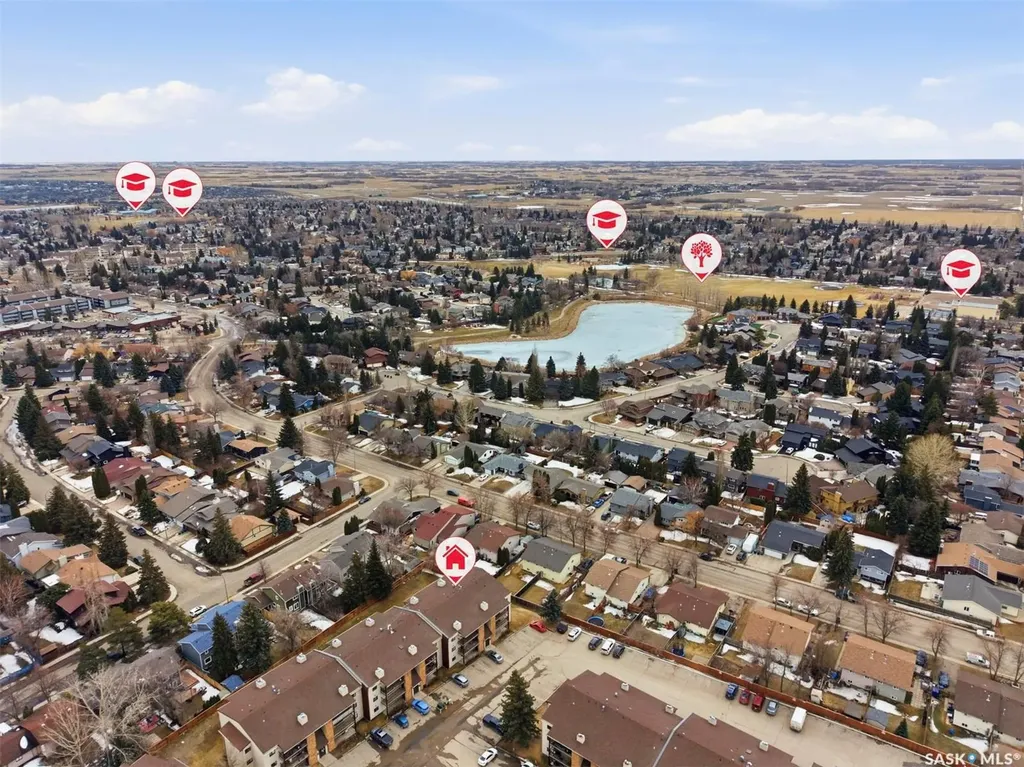 385 Kingsmere Boulevard Saskatoon SK S7J 4J6