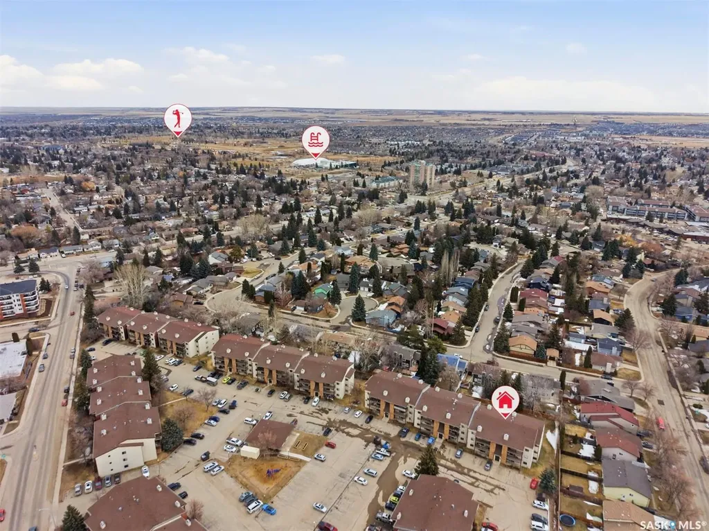 385 Kingsmere Boulevard Saskatoon SK S7J 4J6
