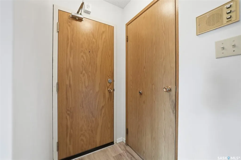 385 Kingsmere Boulevard Saskatoon SK S7J 4J6
