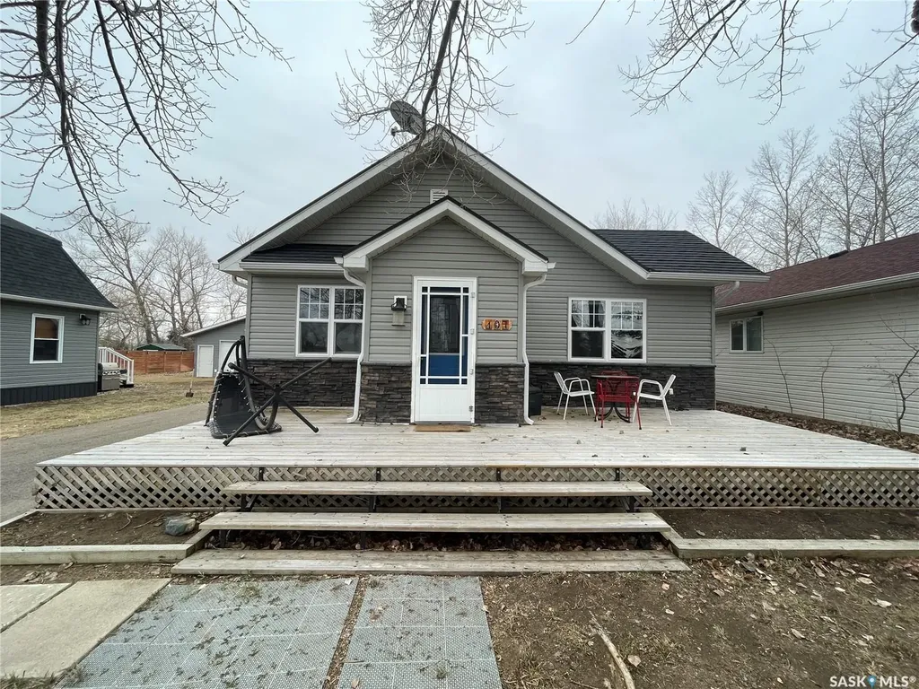 107 Mistusinne Street Mistusinne SK S0H 1J0