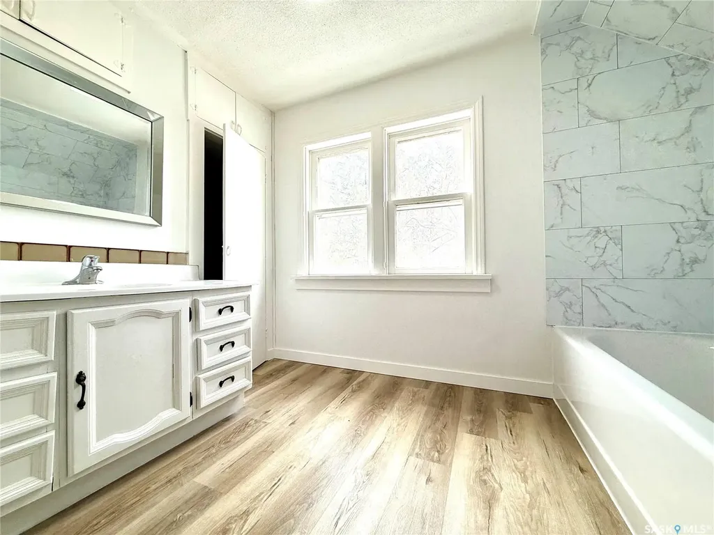 306 Gladstone Avenue S Yorkton SK S3N 3W3