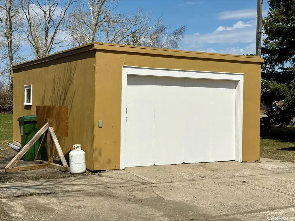 306 Gladstone Avenue S Yorkton SK S3N 3W3