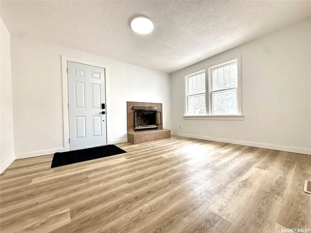 306 Gladstone Avenue S Yorkton SK S3N 3W3