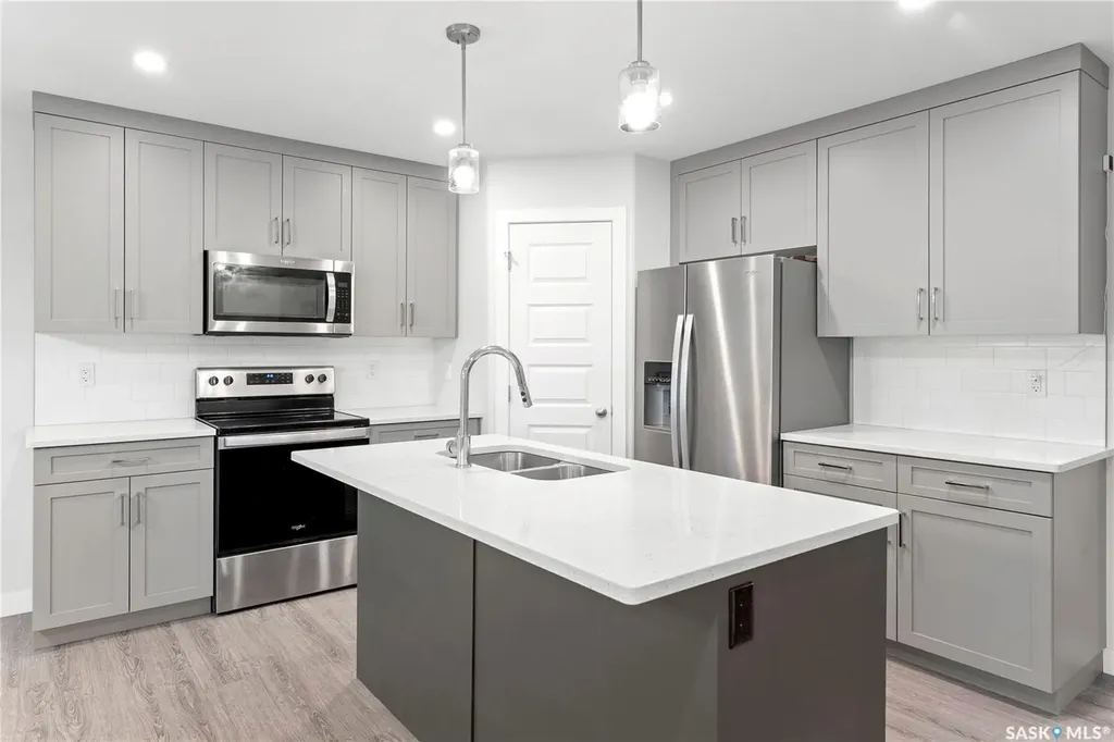 304 Pepper Place Saskatoon SK S7V 1S7