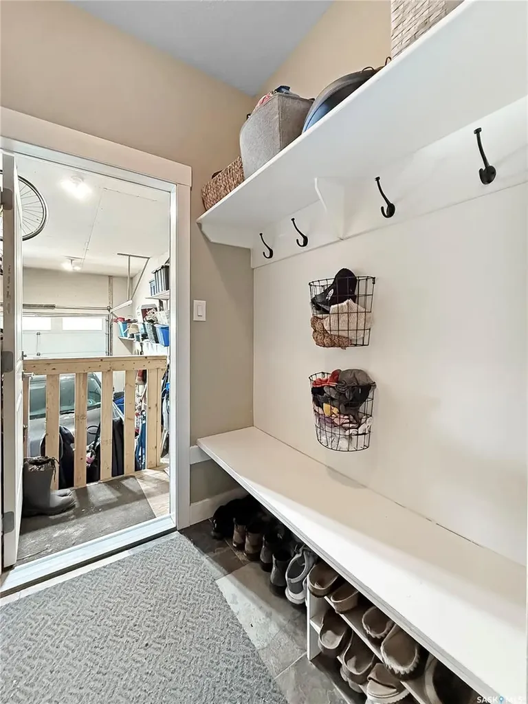 2922 Lakeview Drive Prince Albert SK S6W 0A4