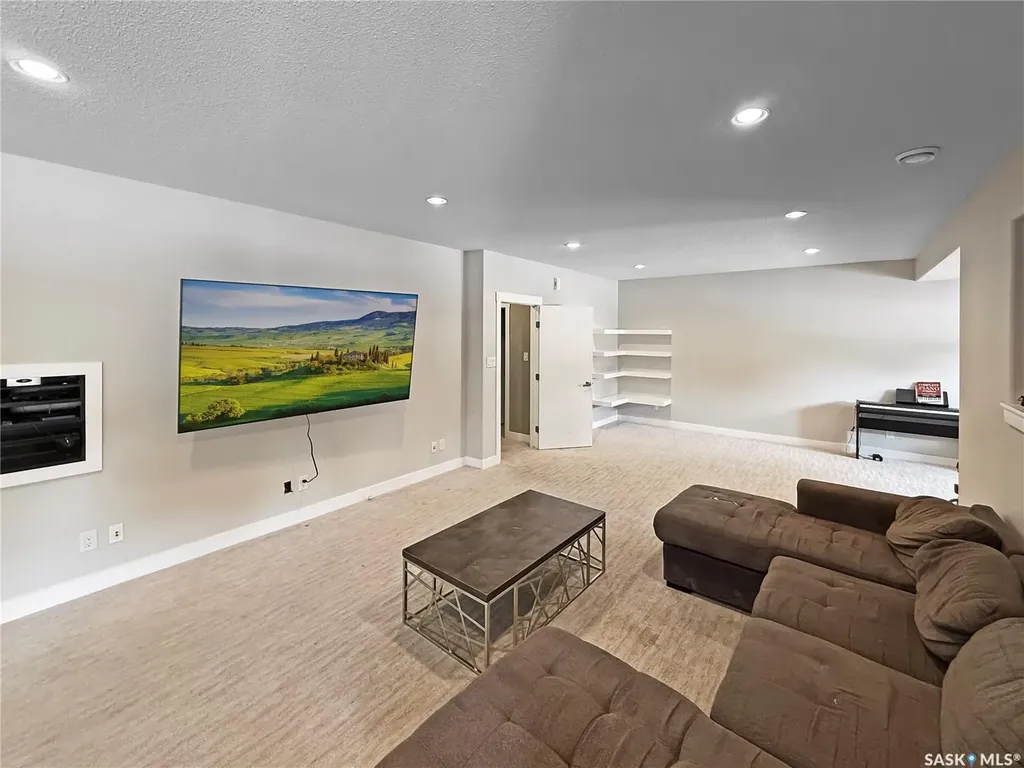 2922 Lakeview Drive Prince Albert SK S6W 0A4