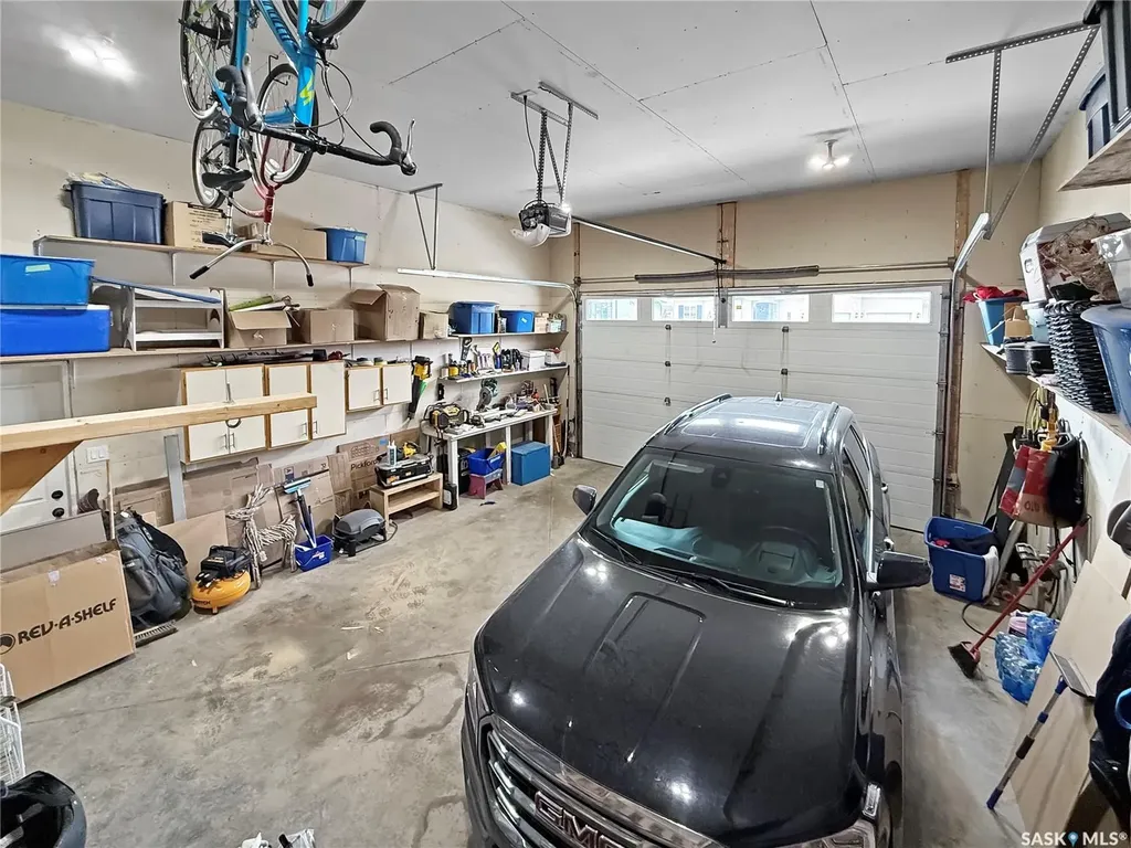 2922 Lakeview Drive Prince Albert SK S6W 0A4