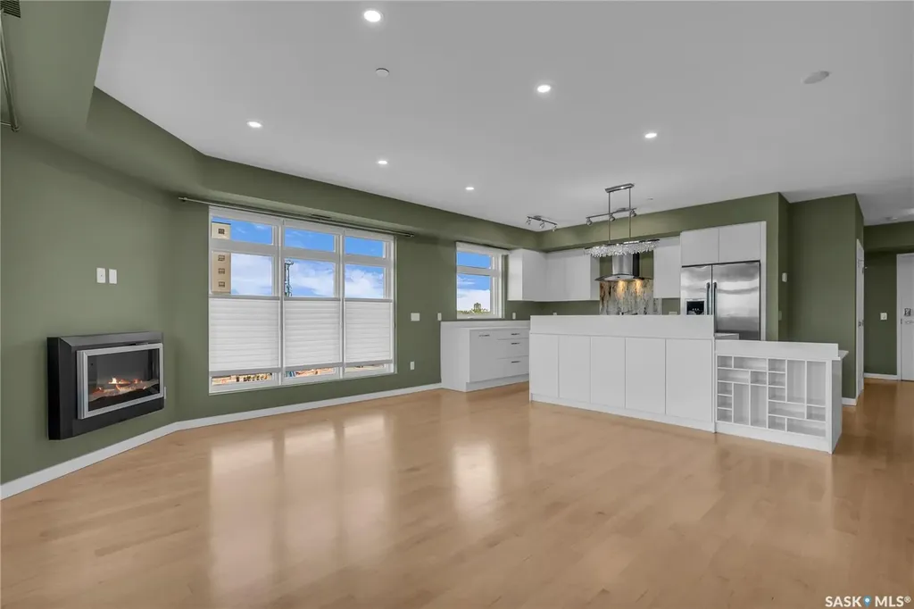 922 Broadway Avenue Saskatoon SK S7N 1B7