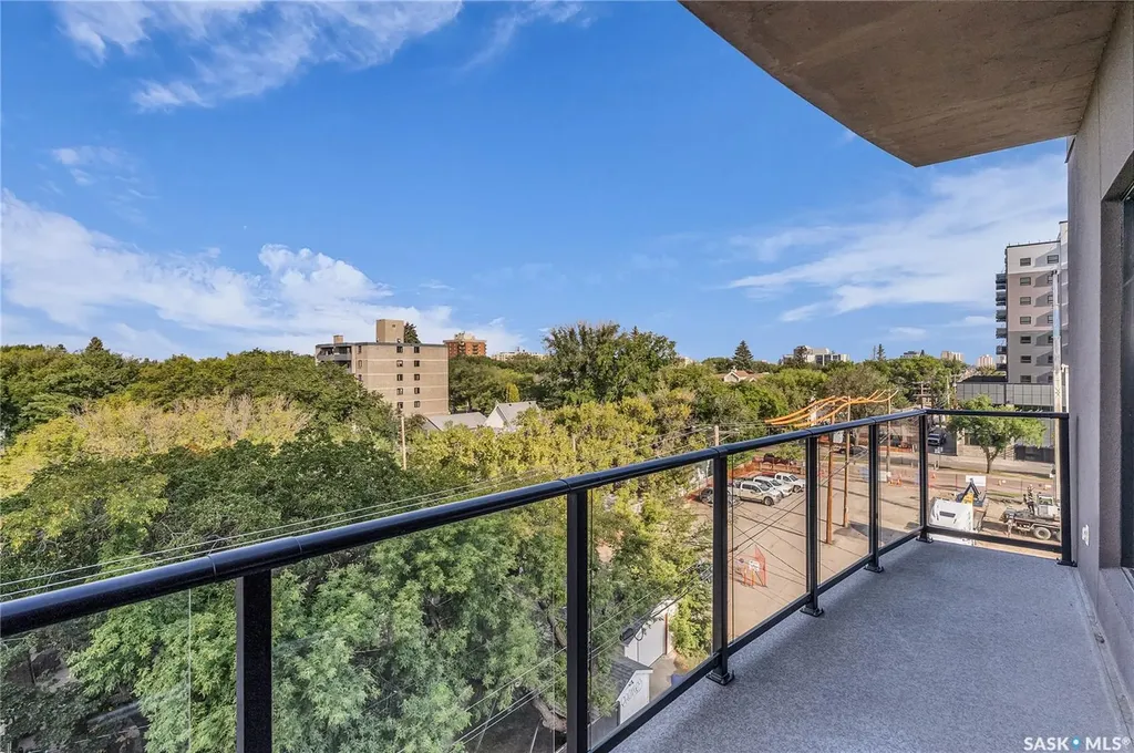 922 Broadway Avenue Saskatoon SK S7N 1B7