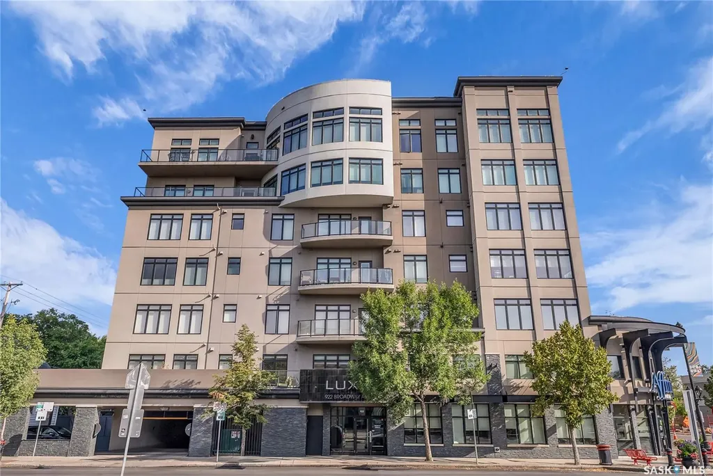 922 Broadway Avenue Saskatoon SK S7N 1B7