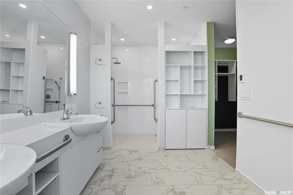 922 Broadway Avenue Saskatoon SK S7N 1B7