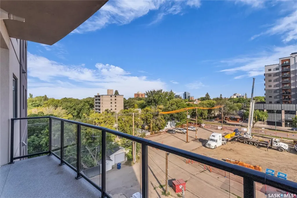 922 Broadway Avenue Saskatoon SK S7N 1B7