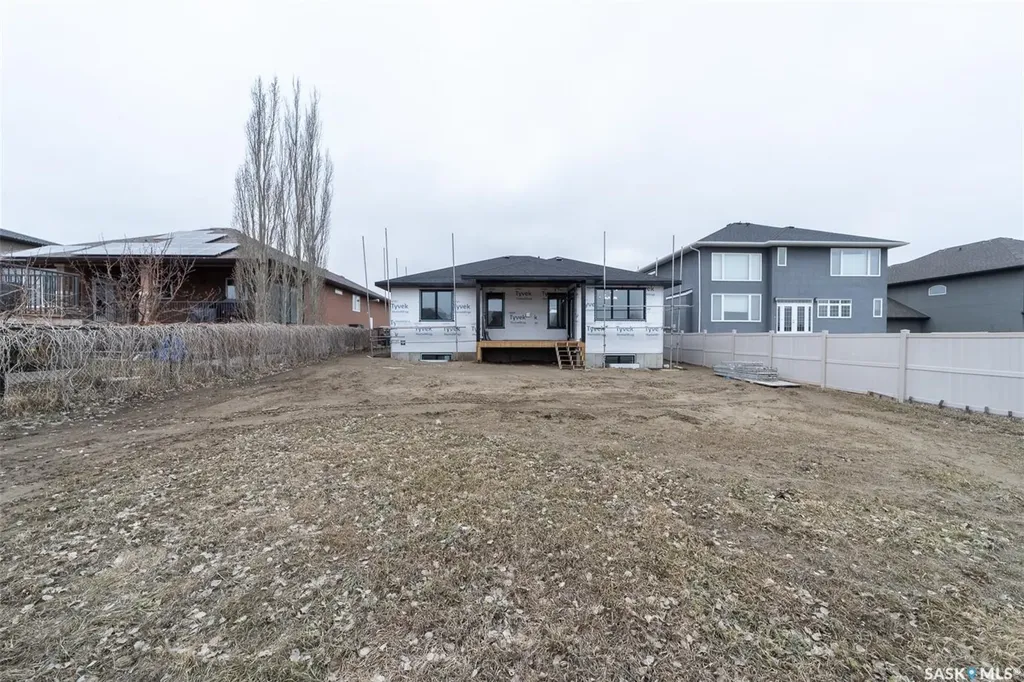 74 Emerald Ridge E White City SK S4L 0A8