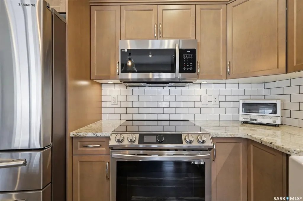 115 Veltkamp Crescent Saskatoon SK S7T 0T7