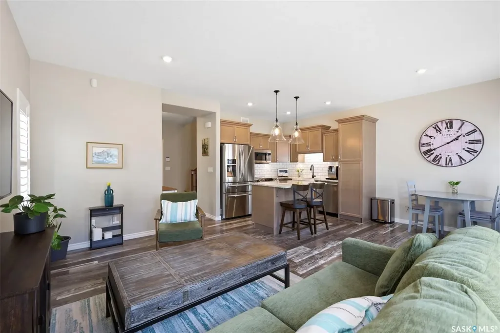 115 Veltkamp Crescent Saskatoon SK S7T 0T7