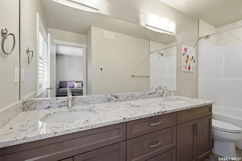 115 Veltkamp Crescent Saskatoon SK S7T 0T7