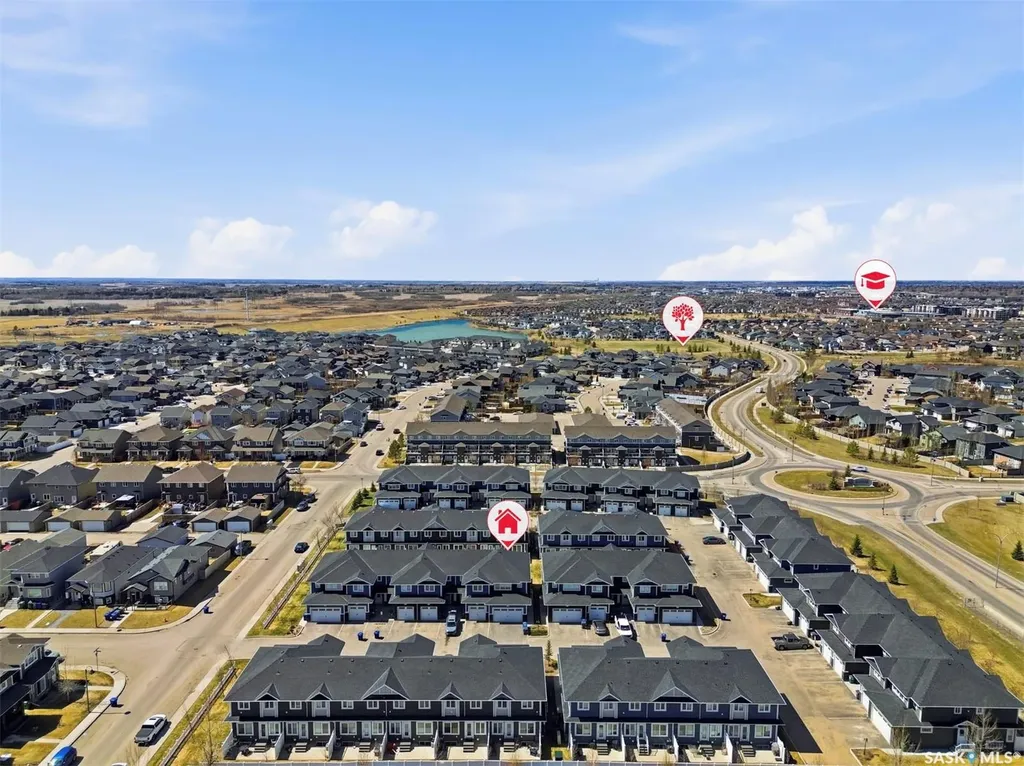 115 Veltkamp Crescent Saskatoon SK S7T 0T7