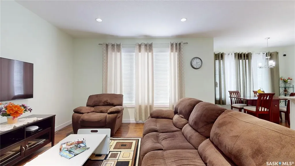 2632 Makowsky Crescent Regina SK S4X 0M8