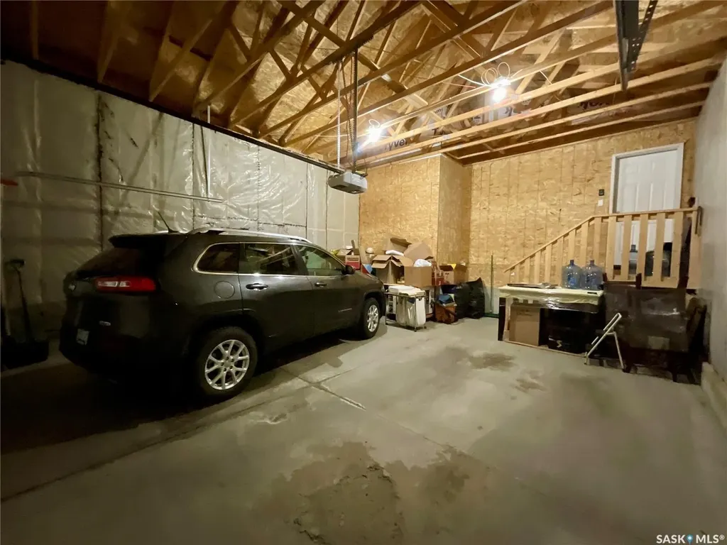 2632 Makowsky Crescent Regina SK S4X 0M8