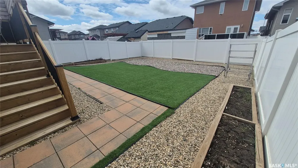 2632 Makowsky Crescent Regina SK S4X 0M8