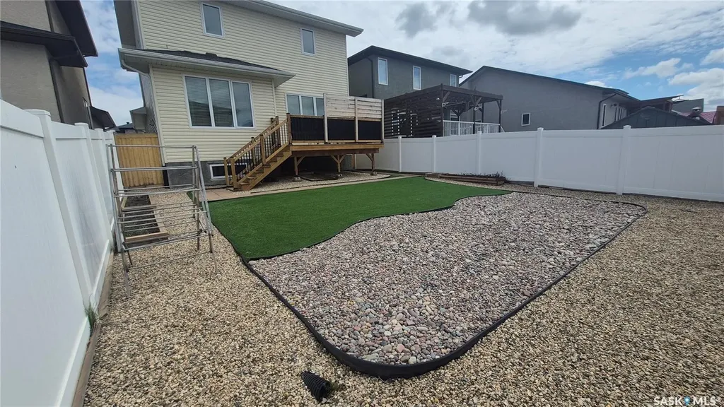 2632 Makowsky Crescent Regina SK S4X 0M8