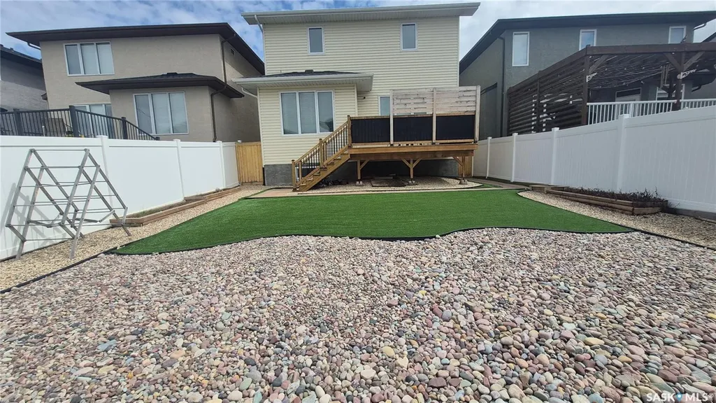 2632 Makowsky Crescent Regina SK S4X 0M8