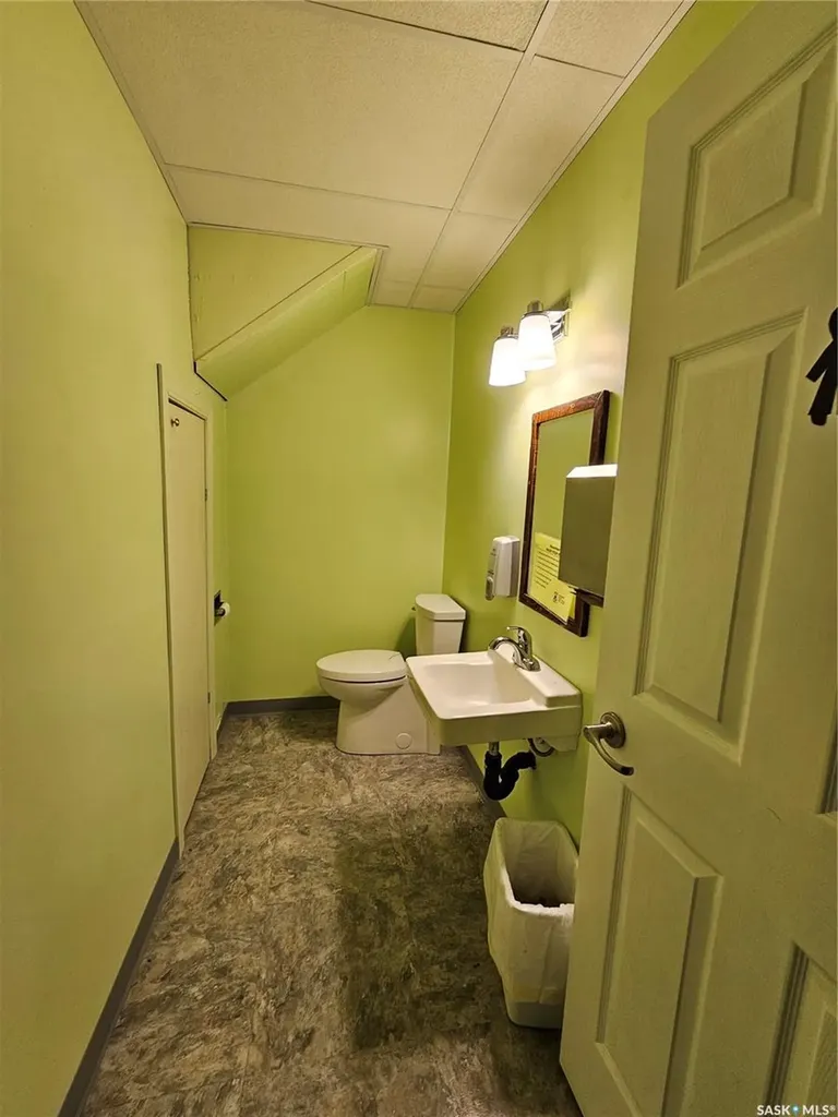 301 5th Avenue E Unity SK S0K 4L0