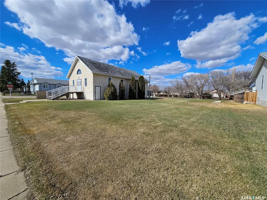 301 5th Avenue E Unity SK S0K 4L0