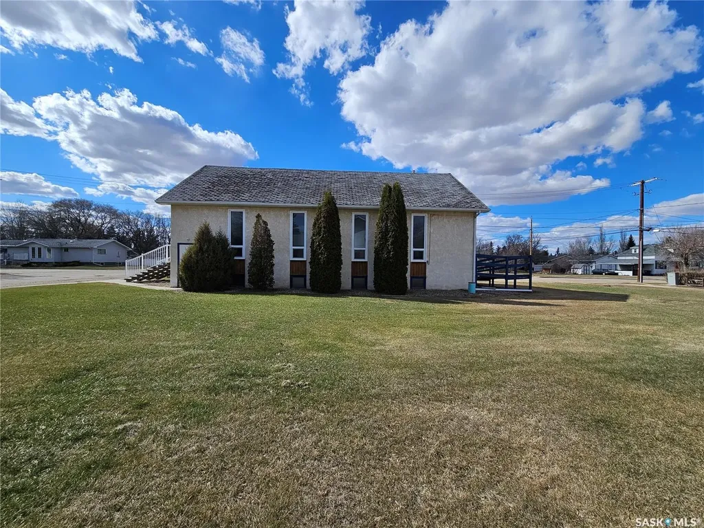 301 5th Avenue E Unity SK S0K 4L0