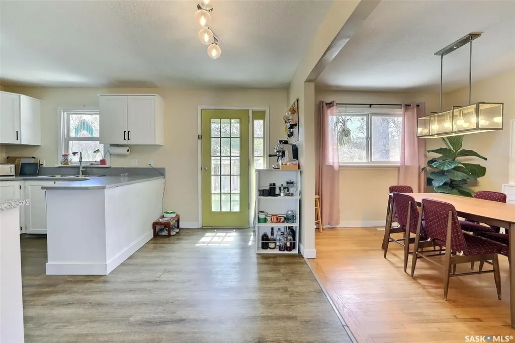 617 Mullin Avenue E Regina SK S4N 1E1