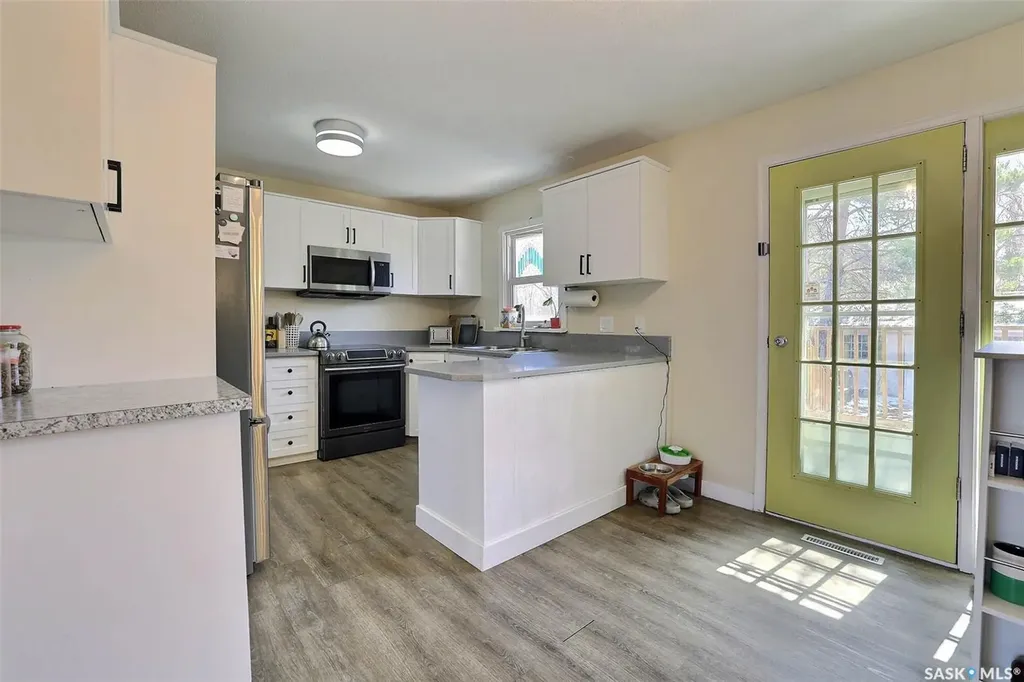 617 Mullin Avenue E Regina SK S4N 1E1