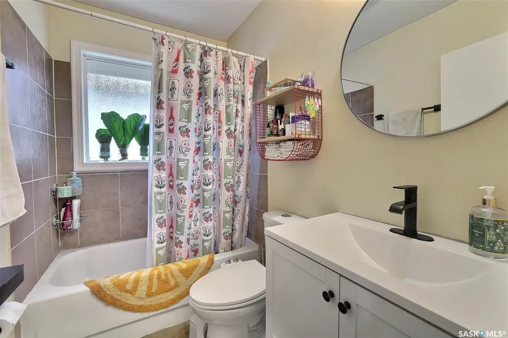 617 Mullin Avenue E Regina SK S4N 1E1