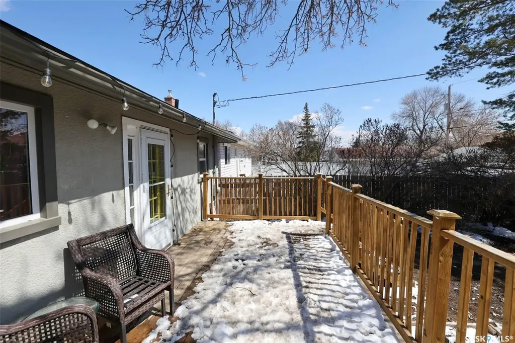 617 Mullin Avenue E Regina SK S4N 1E1