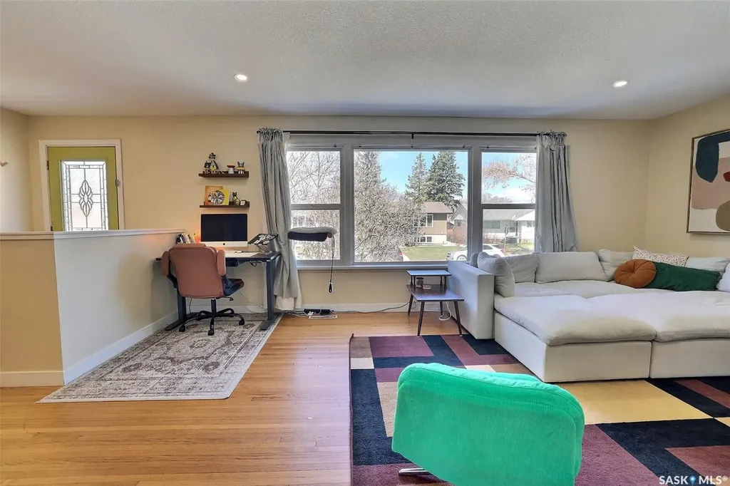 617 Mullin Avenue E Regina SK S4N 1E1