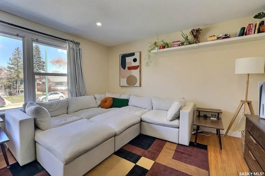 617 Mullin Avenue E Regina SK S4N 1E1