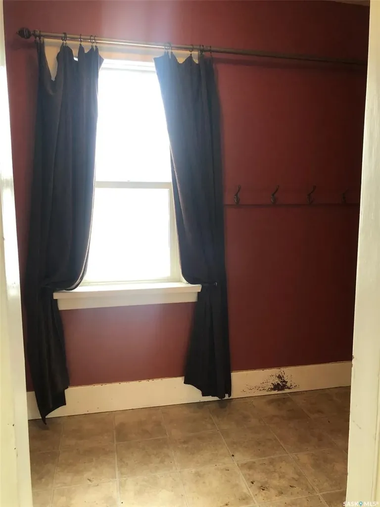 220 Eighth Avenue E Canora SK S0A 0L0
